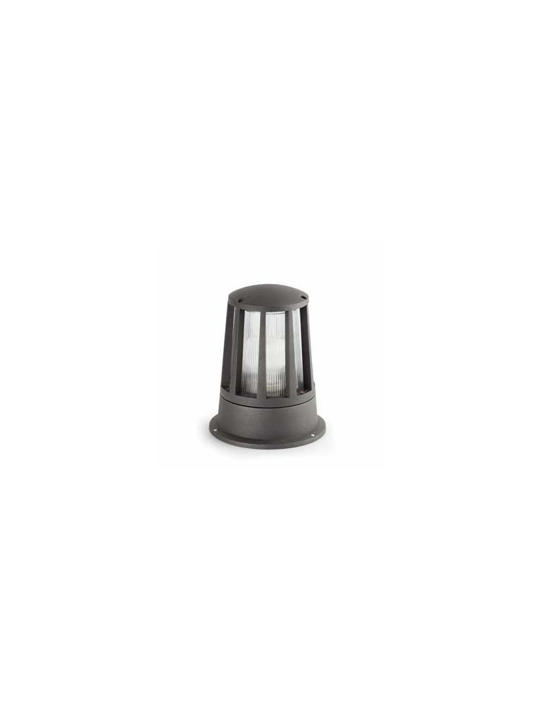 Surat, lampada sopra muro grigio scuro, Faro Barcelona Surat, lampada sopra muro grigio scuro, Faro Barcelona